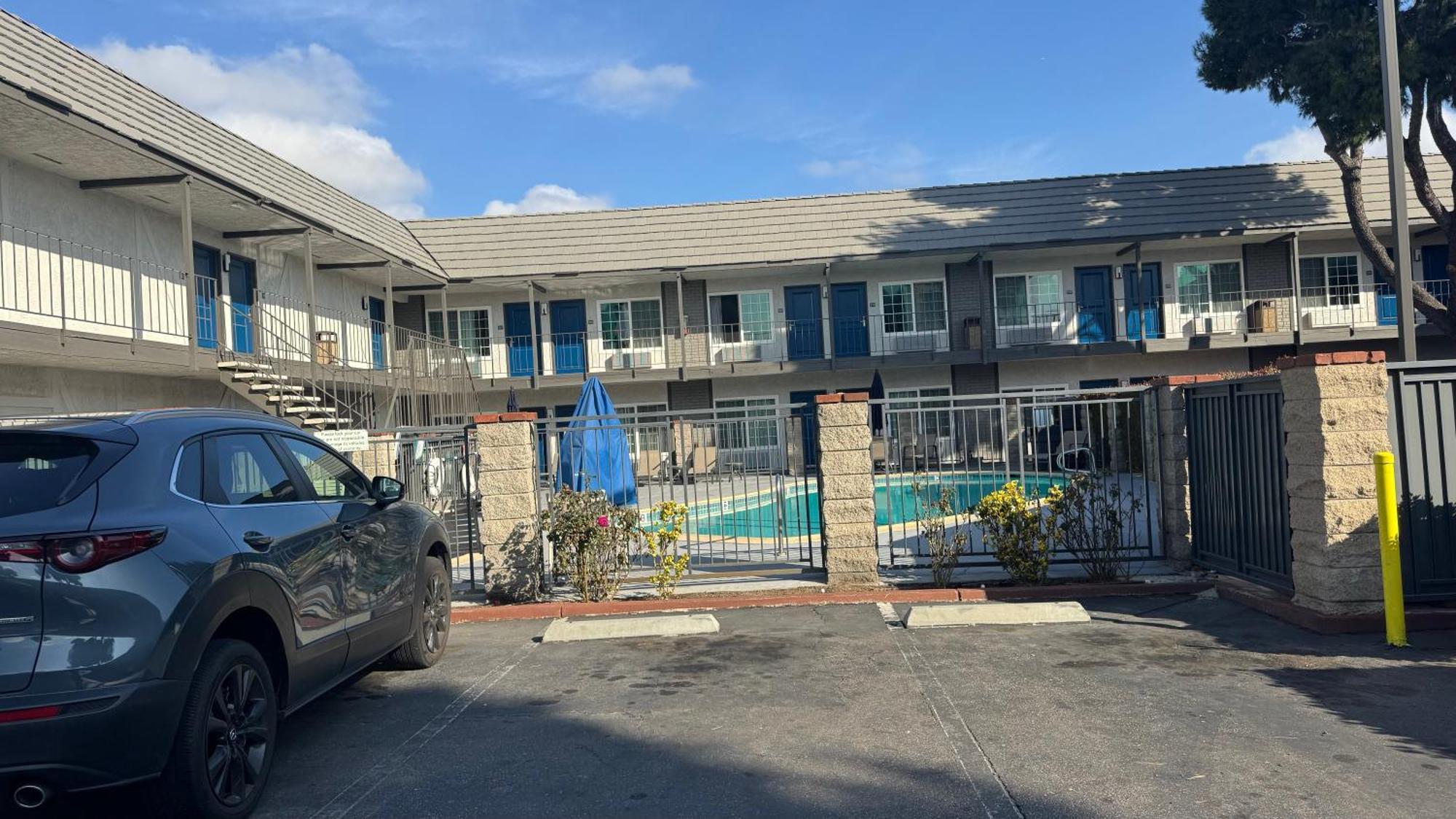 Hotel 6 Corona, Ca West Corona
